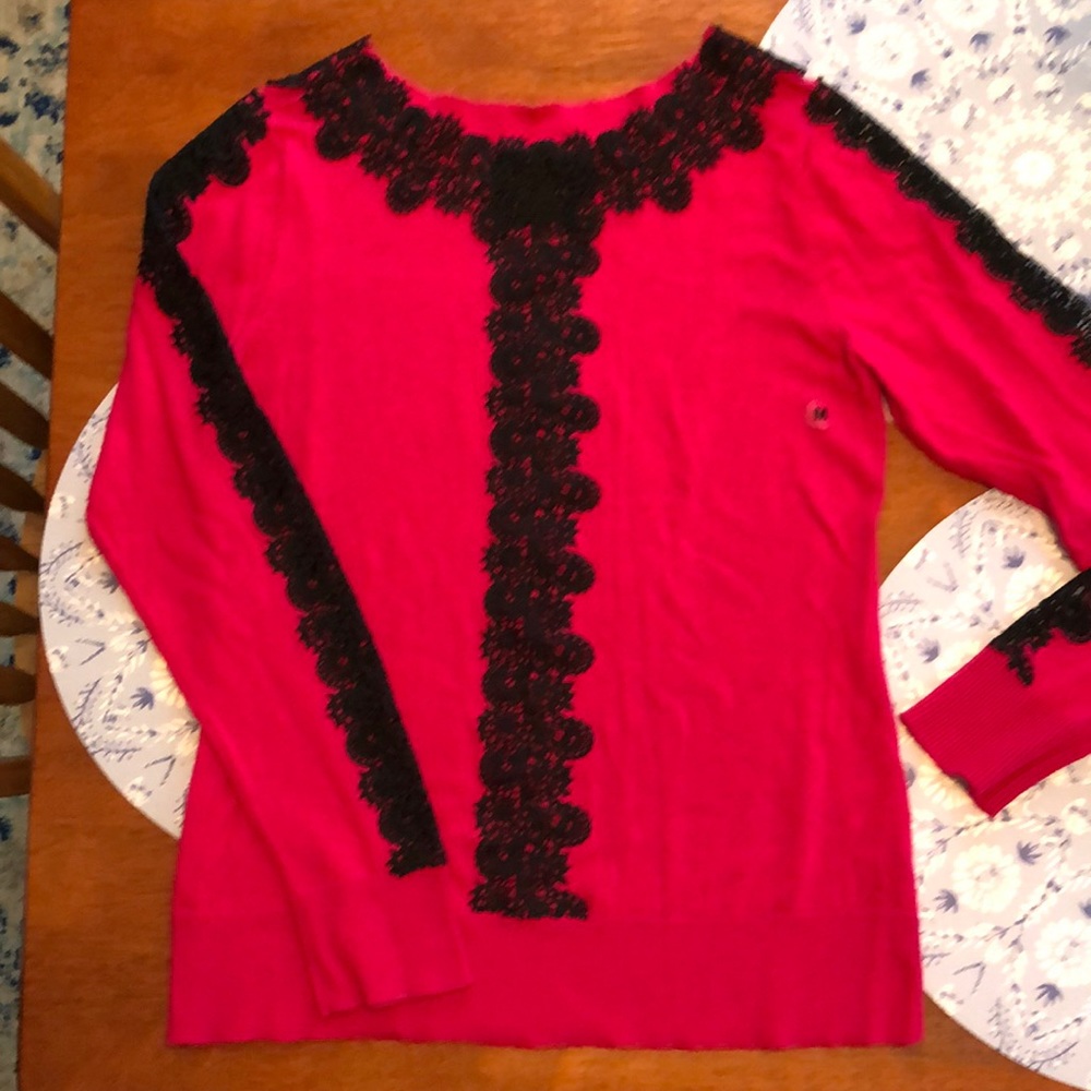 Super soft fusia long sleeve sweater with black lace appliqué Never worn M